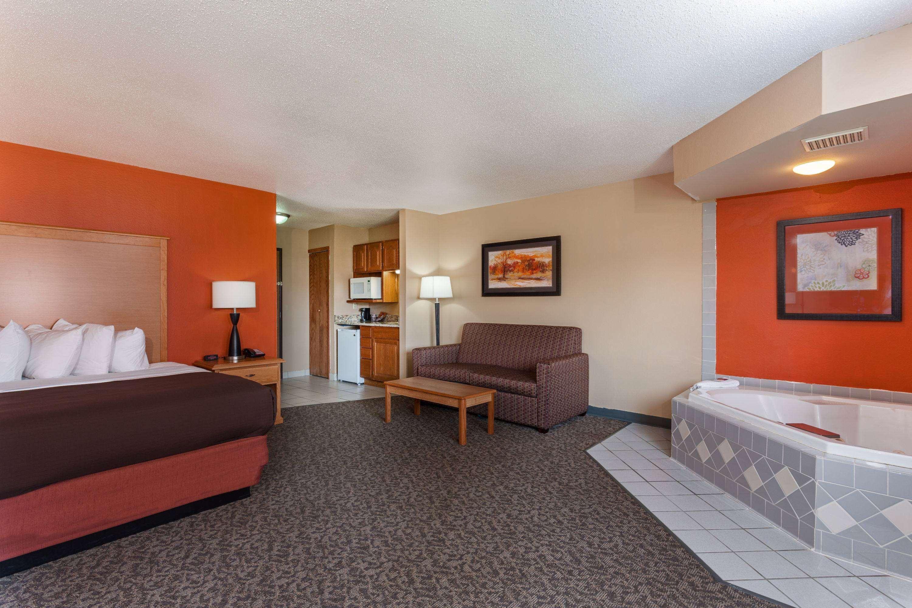 Americinn By Wyndham Boscobel Exterior photo