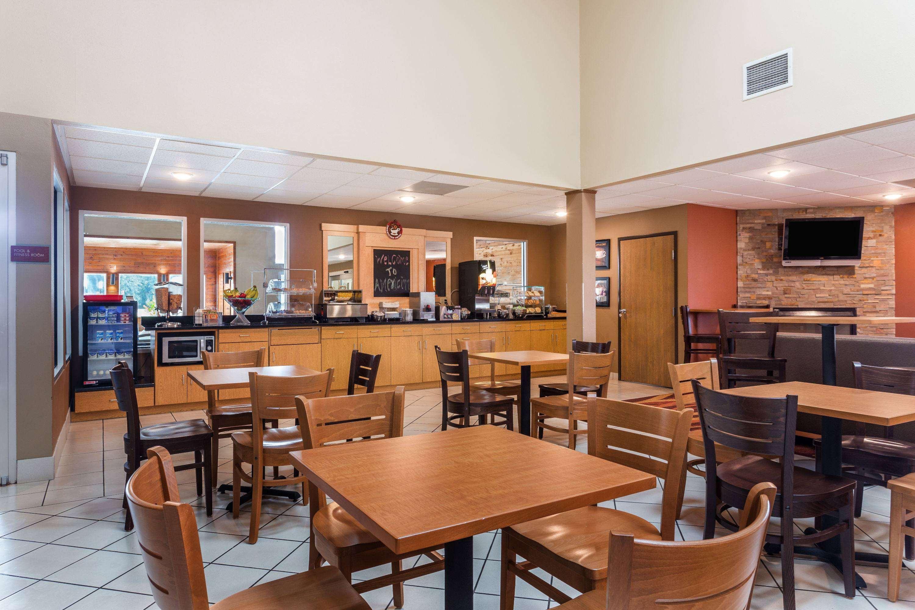 Americinn By Wyndham Boscobel Exterior photo